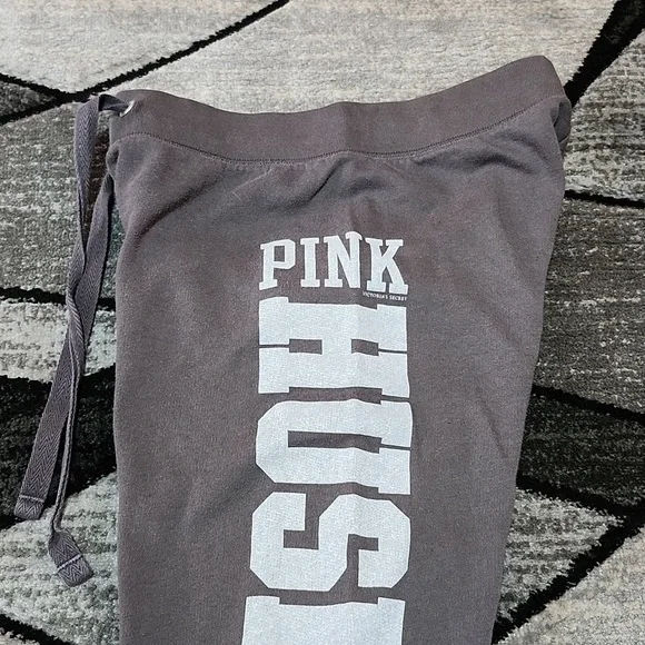 VINTAGE VS PINK 2012 NEBRASKA HUSKERS RED SHINE FLEECE JOGGERS 5TH & OCEAN XS - Picture 2 of 12